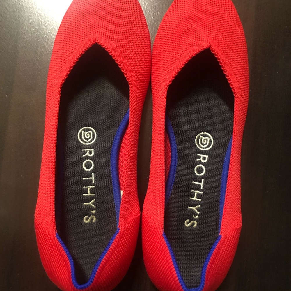 Roth’ys size 8 nice color and in good condition